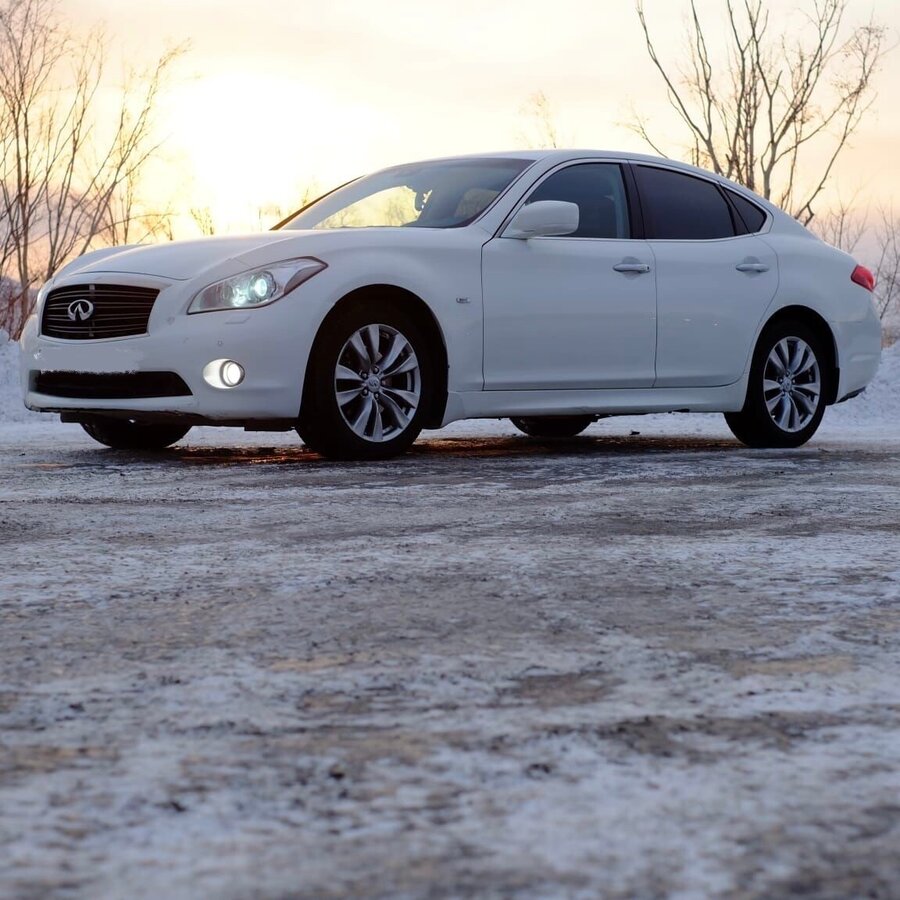 Infiniti M, 2011